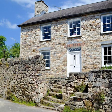 The Mill Farmhouse Llandybie Exterior photo